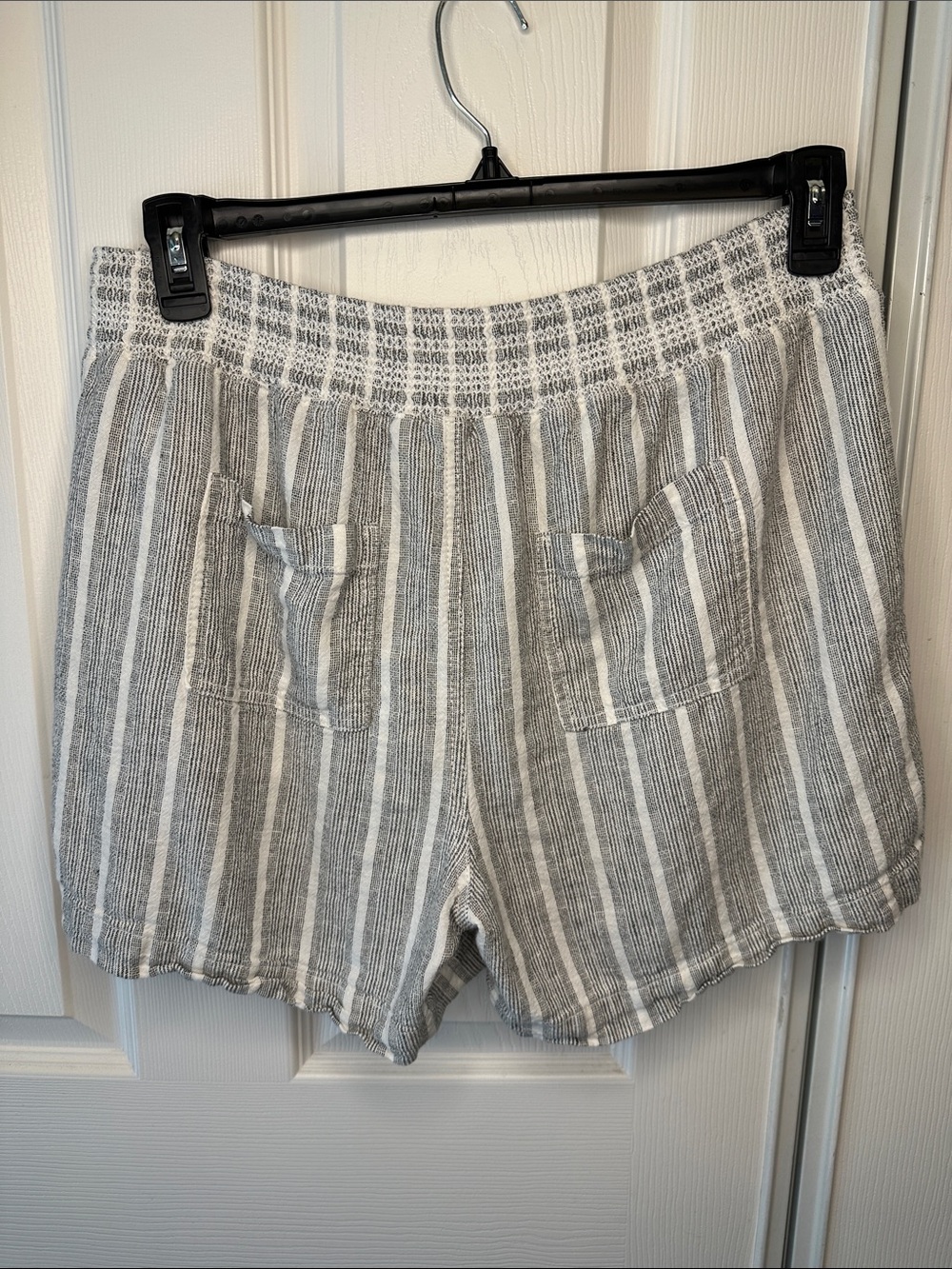 Briggs New York Gray & White Striped High Waist Shorts